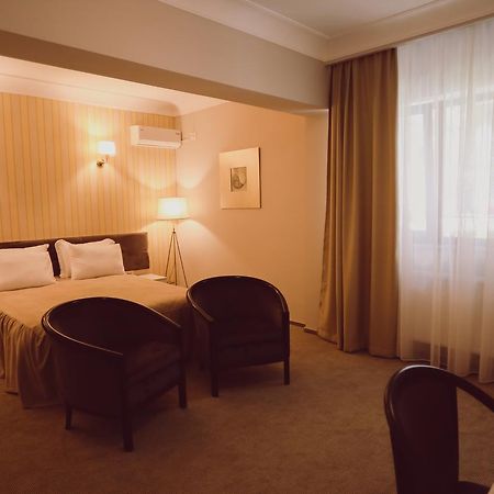 C&C Residence Hotel Bákó Kültér fotó